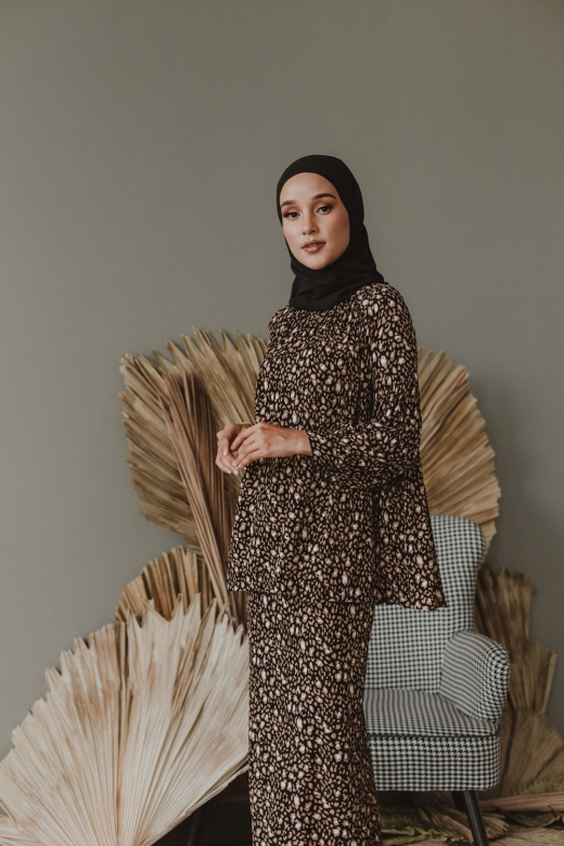 Leia Leopard Kurung - Black